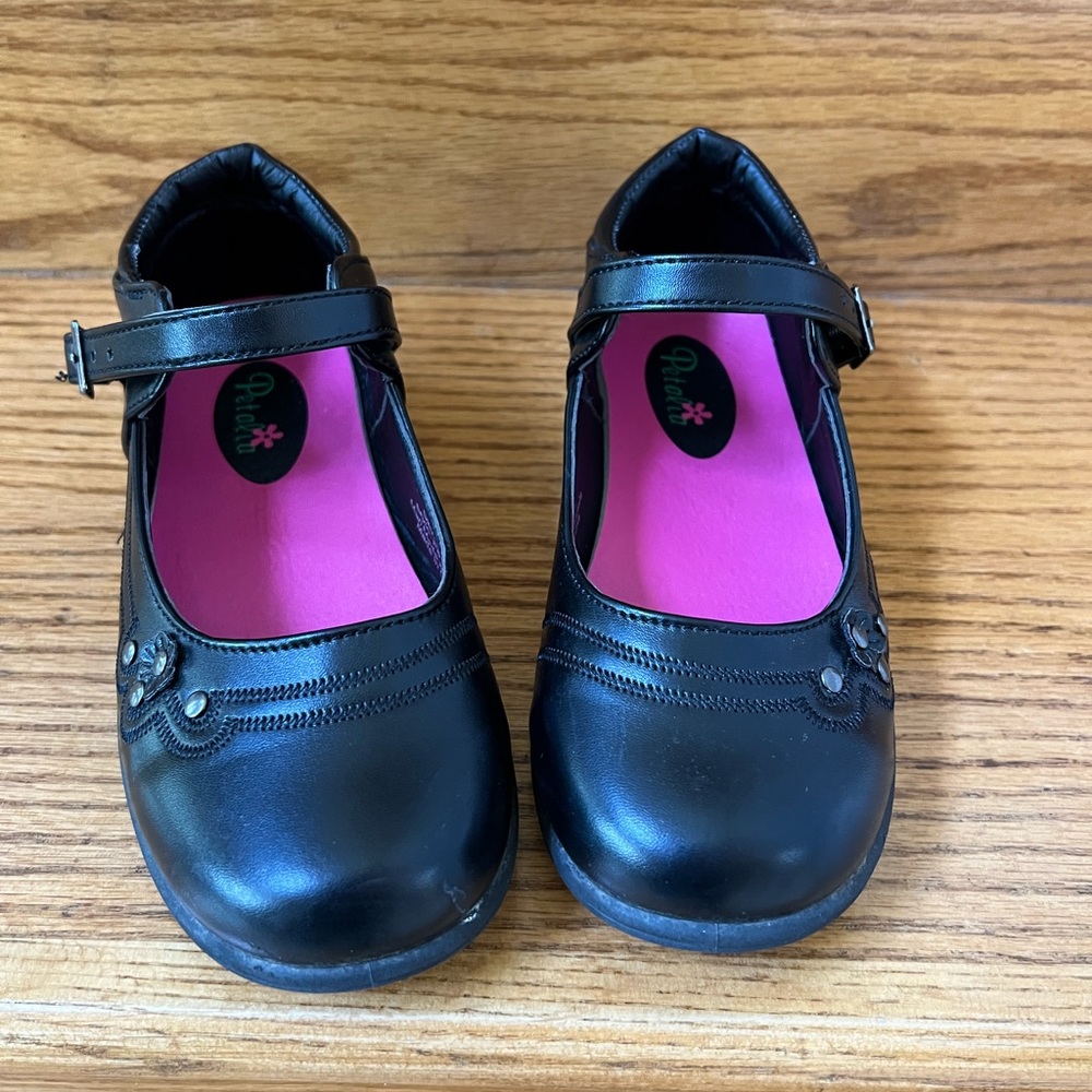 Girls Mary Jane Petalia shoes size 3